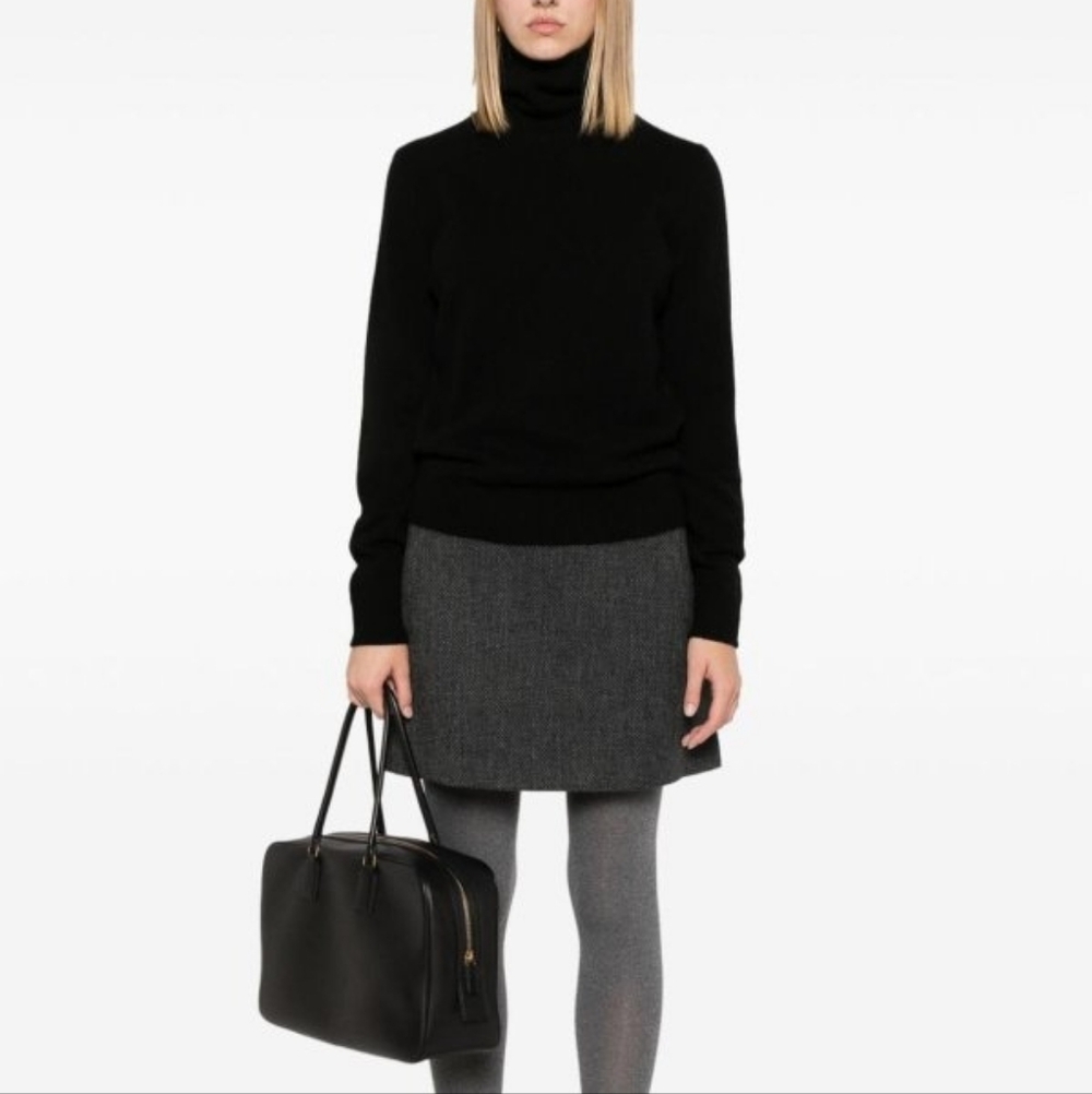 ALEXANDER MCQUEEN 100% Cashmere Black Scrunch Turtleneck S